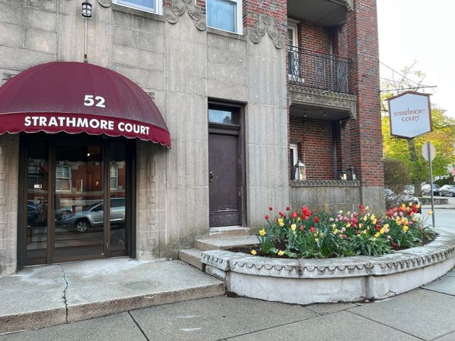 52 Strathmore Rd 46, Boston, MA 02135