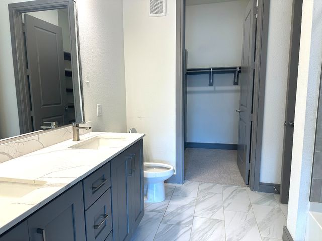 2700 Old Denton Road 3329, Carrollton, TX 75007