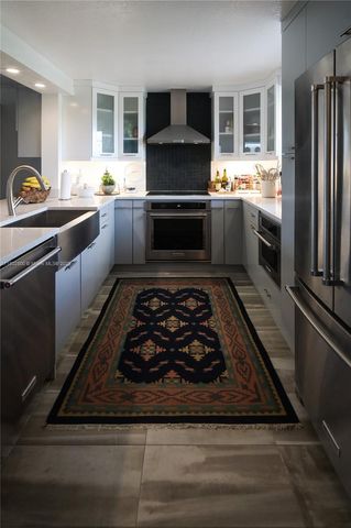 401 SE 3rd St 403, Dania Beach, FL 33004