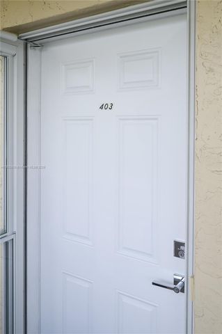401 SE 3rd St 403, Dania Beach, FL 33004