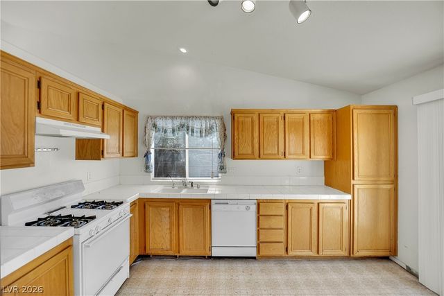 5905 Briar Rose Lane, Las Vegas, NV 89130