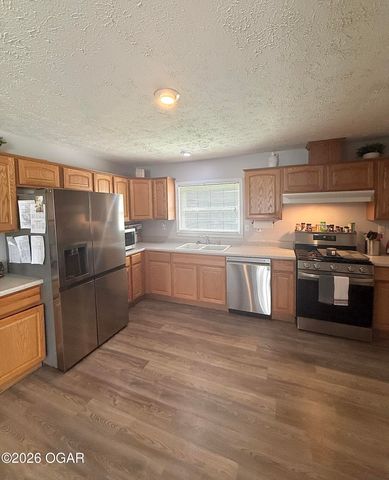5125 Swartz Road, Kansas City, KS 66106