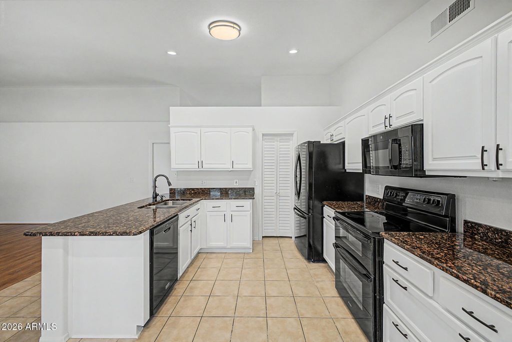 825 N 94TH Place, Mesa, AZ 85207 — photo 5
