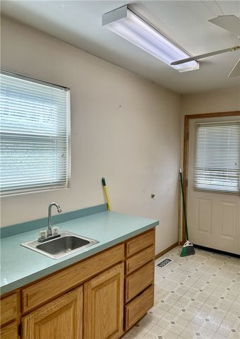 10 Shady Lane Avenue, Bella Vista, AR 72714