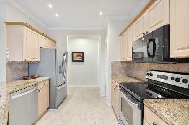 3482 Coco Lake Dr, Coconut Creek, FL 33073