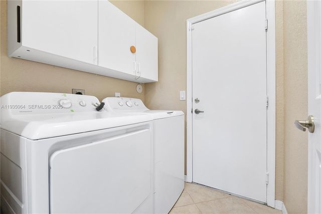 3482 Coco Lake Dr, Coconut Creek, FL 33073