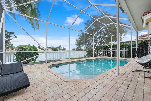 3482 Coco Lake Dr, Coconut Creek, FL 33073