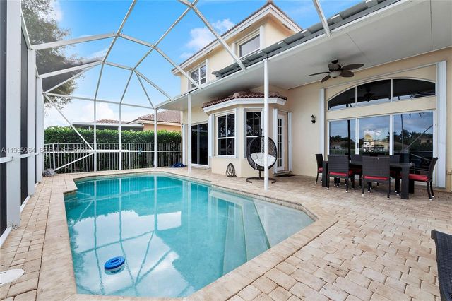 3482 Coco Lake Dr, Coconut Creek, FL 33073