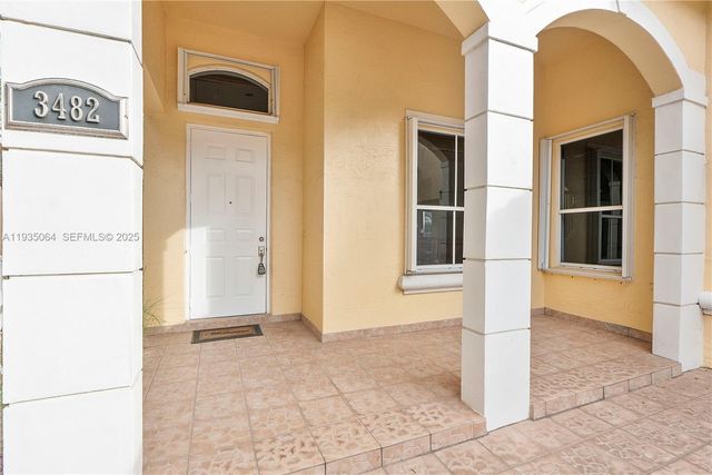 3482 Coco Lake Dr, Coconut Creek, FL 33073