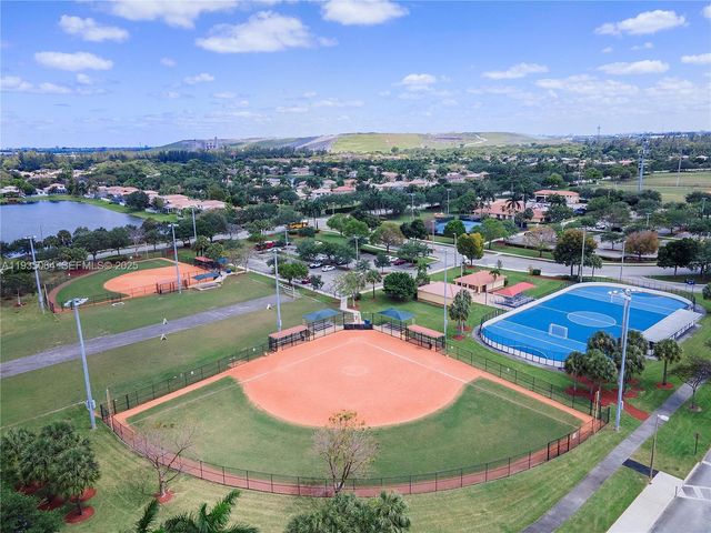 3482 Coco Lake Dr, Coconut Creek, FL 33073