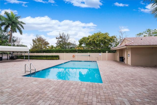3482 Coco Lake Dr, Coconut Creek, FL 33073