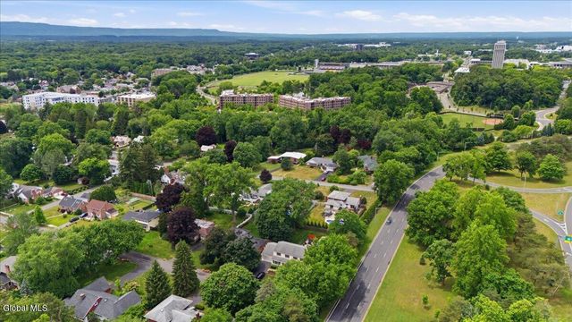 36 Clarendon Road, Albany, NY 12203