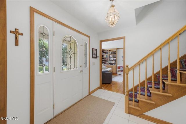 36 Clarendon Road, Albany, NY 12203