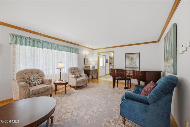 36 Clarendon Road, Albany, NY 12203
