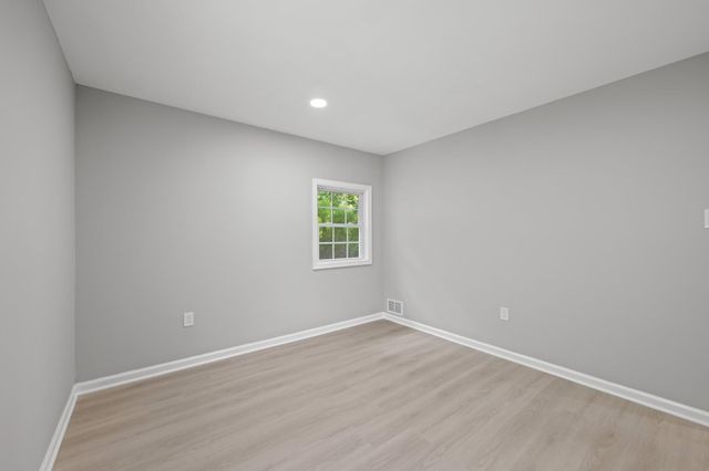 2502 NEWGLEN AVE, District Heights, MD 20747