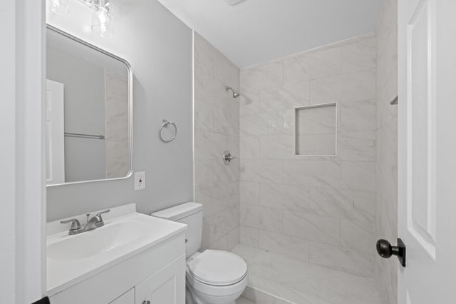 2502 NEWGLEN AVE, District Heights, MD 20747