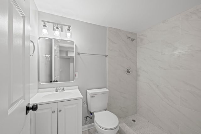 2502 NEWGLEN AVE, District Heights, MD 20747
