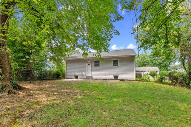 2502 NEWGLEN AVE, District Heights, MD 20747
