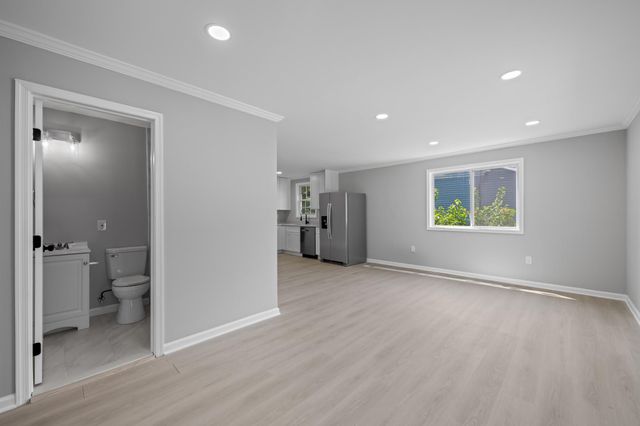 2502 NEWGLEN AVE, District Heights, MD 20747