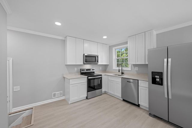 2502 NEWGLEN AVE, District Heights, MD 20747