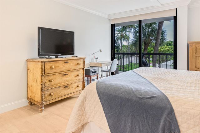 4748 S Ocean Boulevard 205, Highland Beach, FL 33487