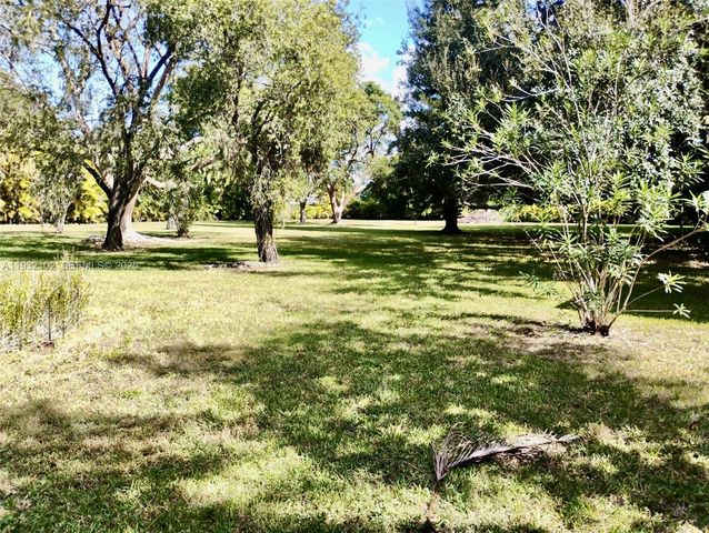 16021 SW 173rd Ave, Miami, FL 33187