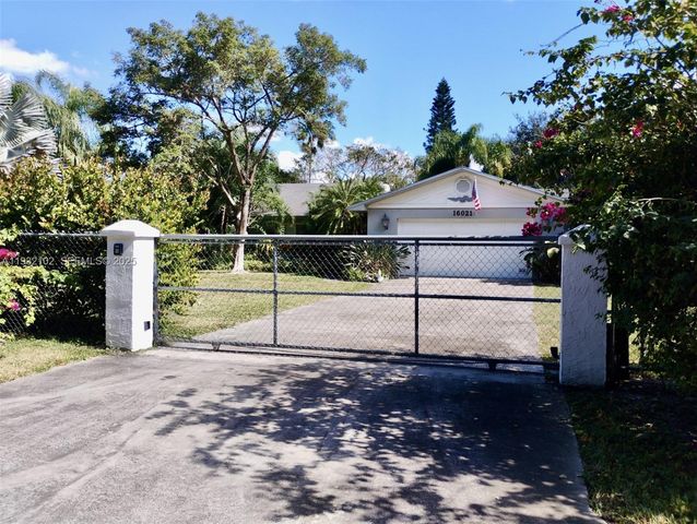 16021 SW 173rd Ave, Miami, FL 33187