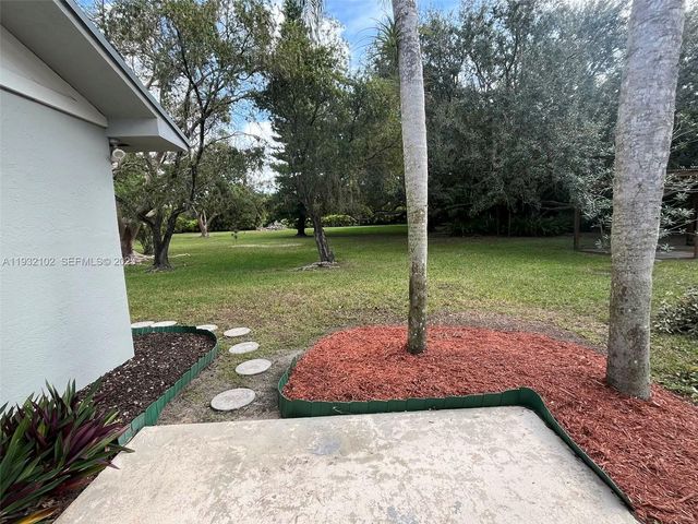 16021 SW 173rd Ave, Miami, FL 33187