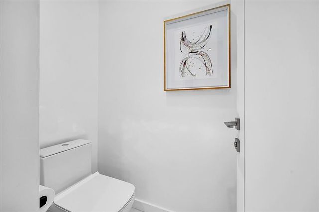 2516 NE 21st Street B, Fort Lauderdale, FL 33305