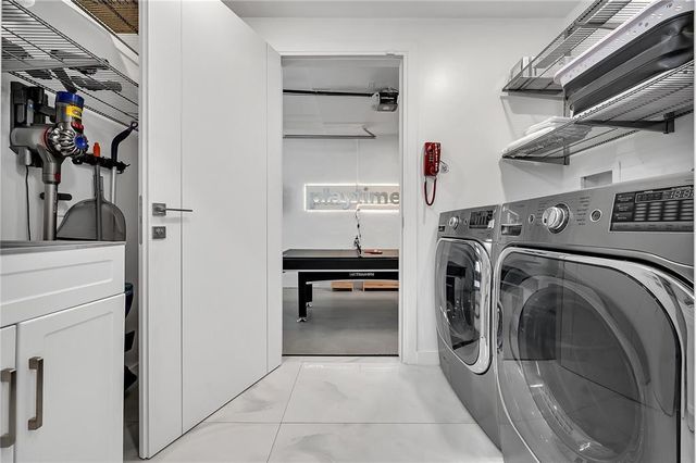 2516 NE 21st Street B, Fort Lauderdale, FL 33305