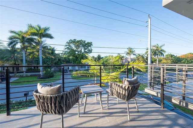 2516 NE 21st Street B, Fort Lauderdale, FL 33305