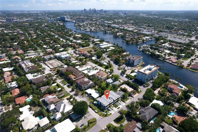 2516 NE 21st Street B, Fort Lauderdale, FL 33305