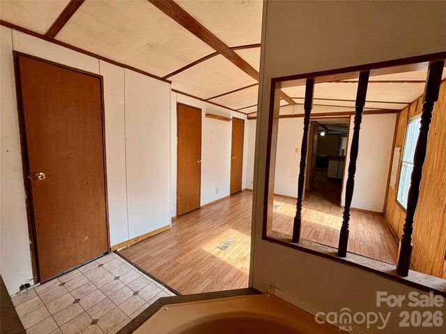 3476 Possum Trot Road, Burnsville, NC 28714