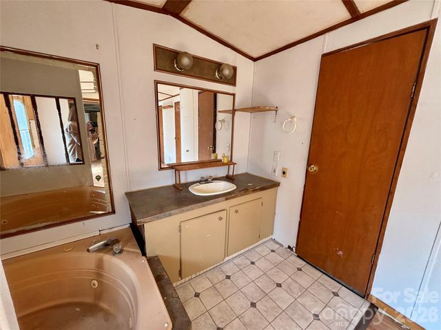 3476 Possum Trot Road, Burnsville, NC 28714