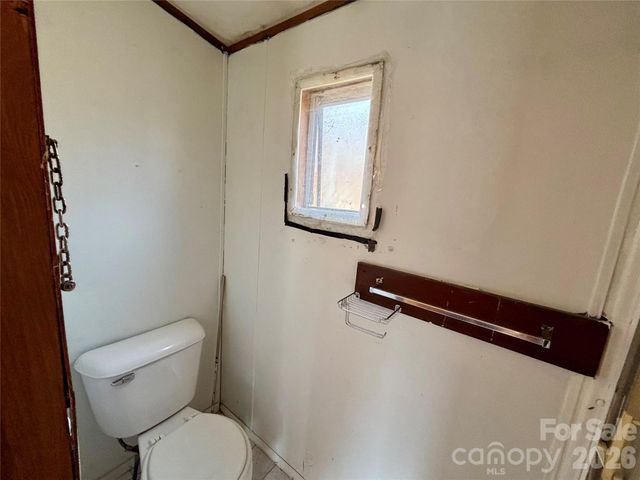 3476 Possum Trot Road, Burnsville, NC 28714