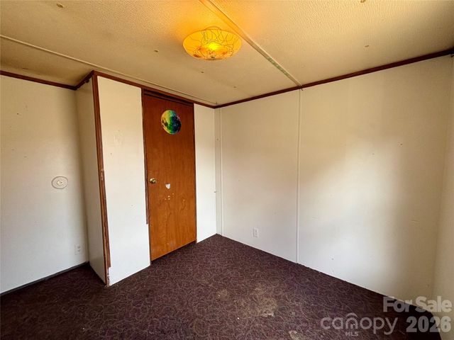 3476 Possum Trot Road, Burnsville, NC 28714