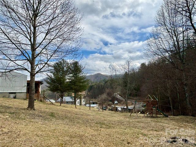 3476 Possum Trot Road, Burnsville, NC 28714