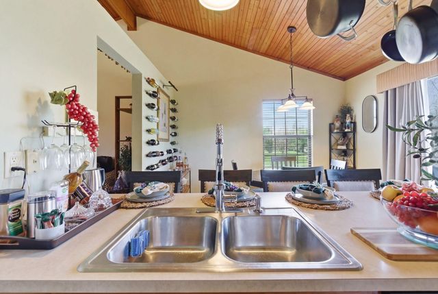 2550 Crusaders Way, Lexington, KY 40509