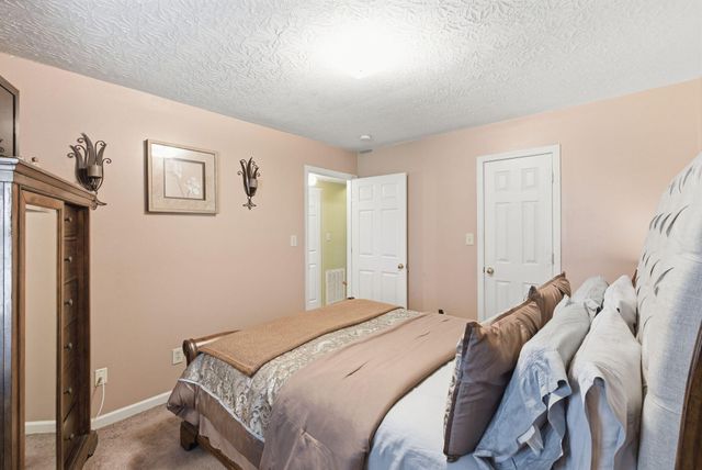 2550 Crusaders Way, Lexington, KY 40509