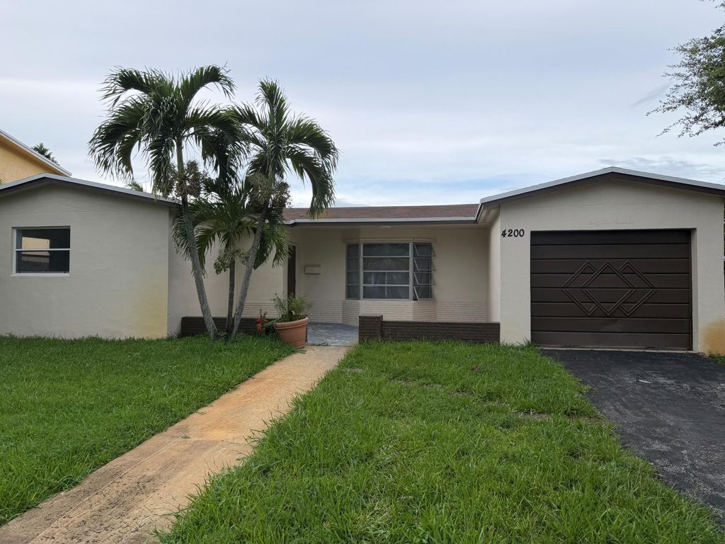 4200 NW 37TH Terrace, Fort Lauderdale, FL 33309