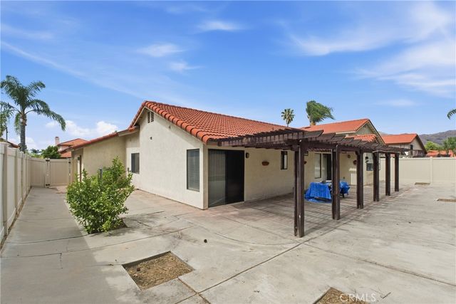 23886 Pine Field, Moreno Valley, CA 92557