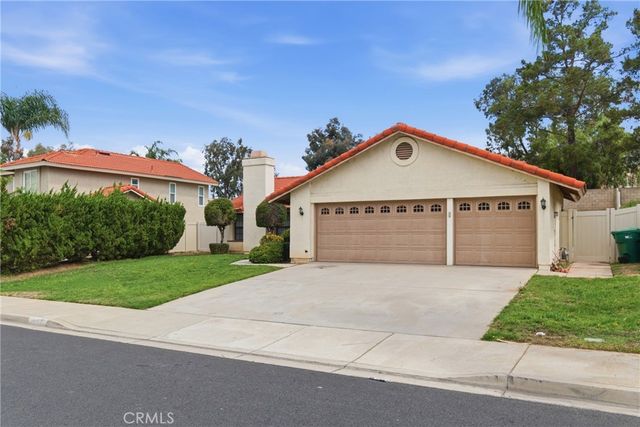 23886 Pine Field, Moreno Valley, CA 92557