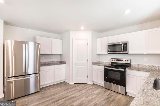 708 Coopers Lnd, Macon, GA 31216