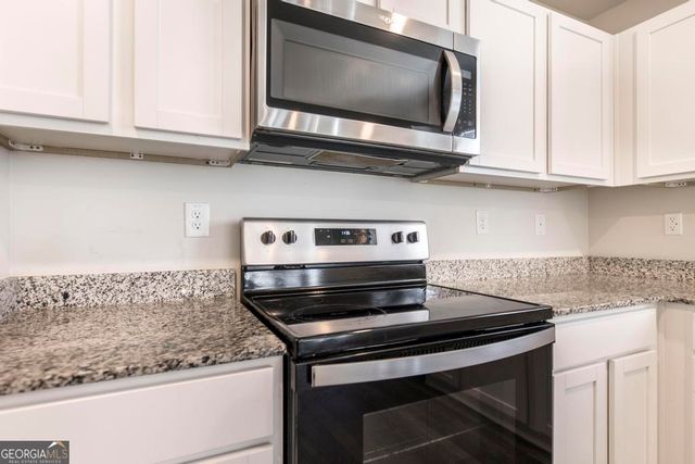 708 Coopers Lnd, Macon, GA 31216