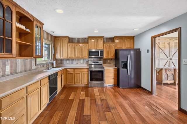 481 Ravenwood Drive, Morristown, TN 37814