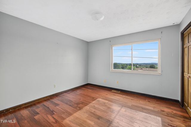 481 Ravenwood Drive, Morristown, TN 37814