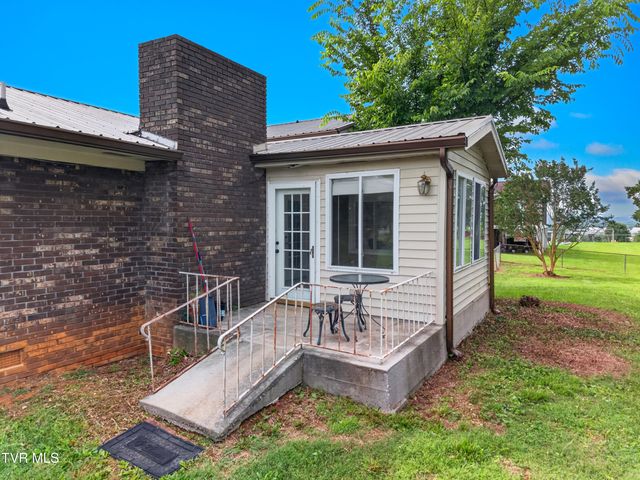 481 Ravenwood Drive, Morristown, TN 37814