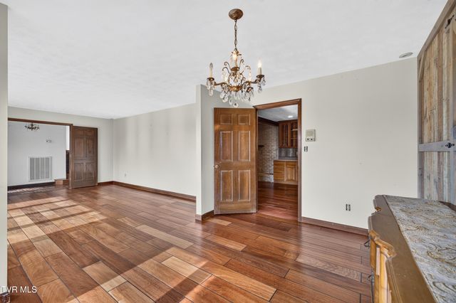 481 Ravenwood Drive, Morristown, TN 37814