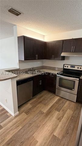 11641 Royal Palm Blvd 11641, Coral Springs, FL 33065