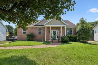 105 Rose Garden Ln, Goodlettsville, TN 37072